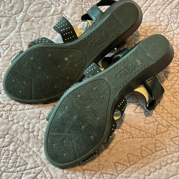 Life Stride Black Sandals with Studded Straps - Picture 2 of 8